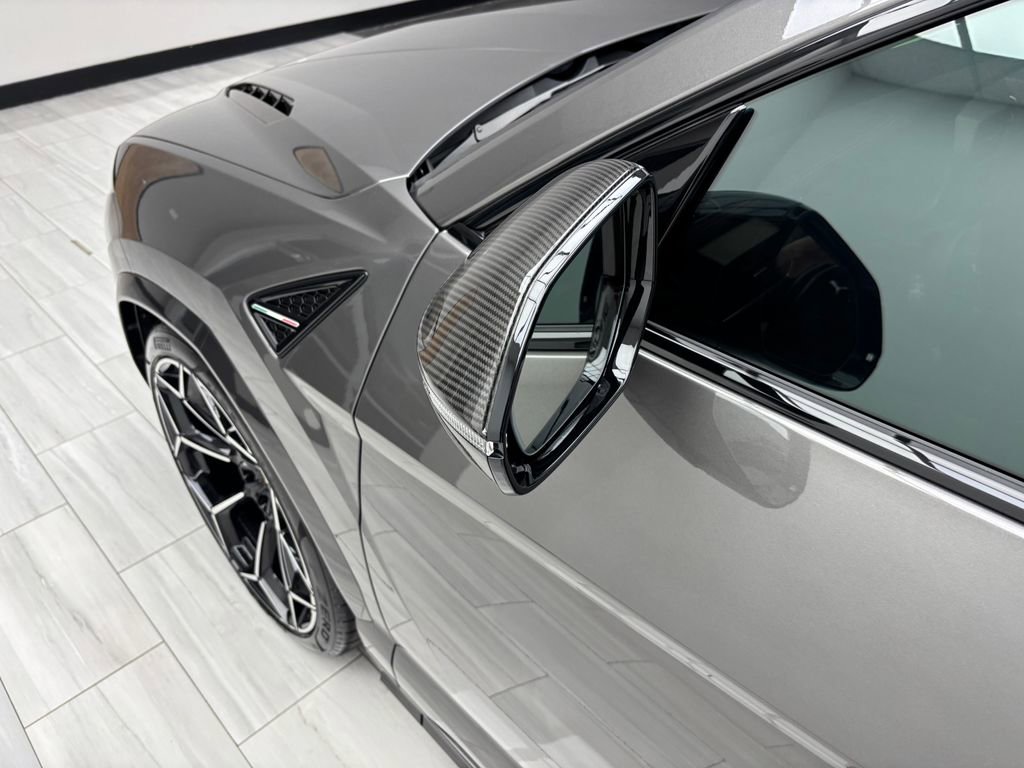 Used 2023 Lamborghini Urus Performante image 14