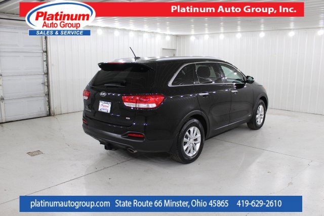 Used 2016 Kia Sorento LX image 5