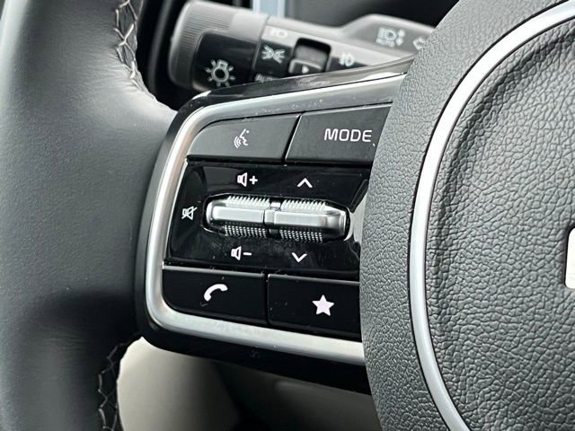 Certified 2025 Kia Sorento SX image 35