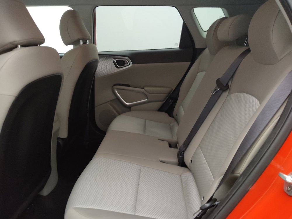 Used 2022 Kia Soul LX FWD image 18