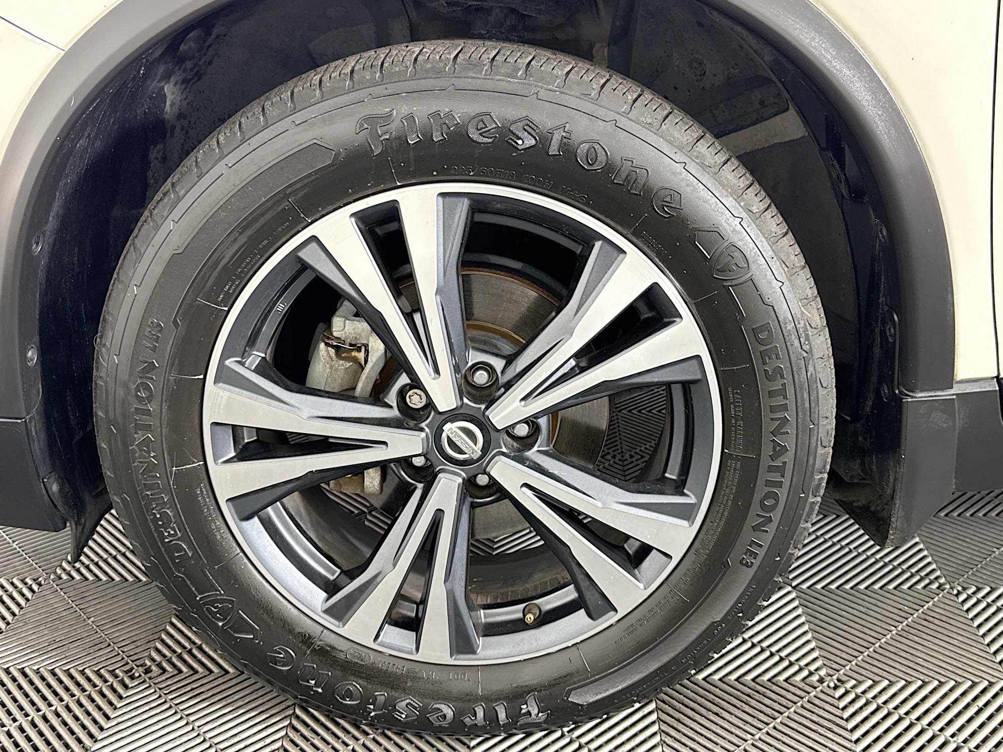 Used 2017 Nissan Rogue SL image 37