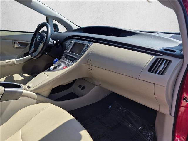 Used 2013 Toyota Prius Four w/ Deluxe Solar Roof Pkg FWD image 19