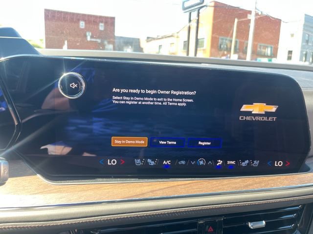 New 2026 Chevrolet Tahoe High Country AWD/4WD image 19