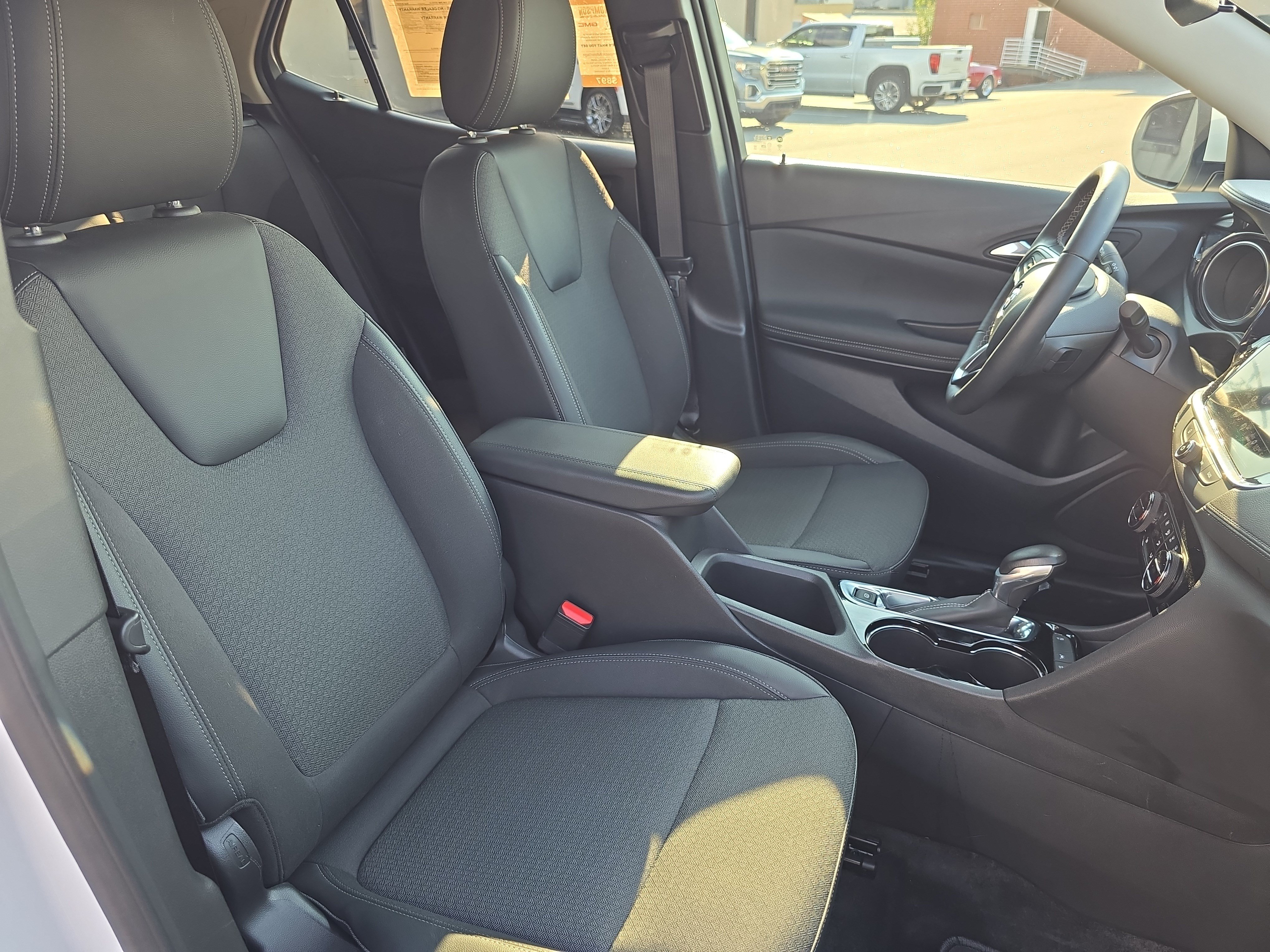 Used 2023 Buick Encore GX Select w/ Safety Package II FWD image 10