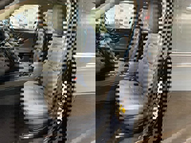 New 2024 Lincoln Corsair AWD w/ Equipment Group 101A image 17