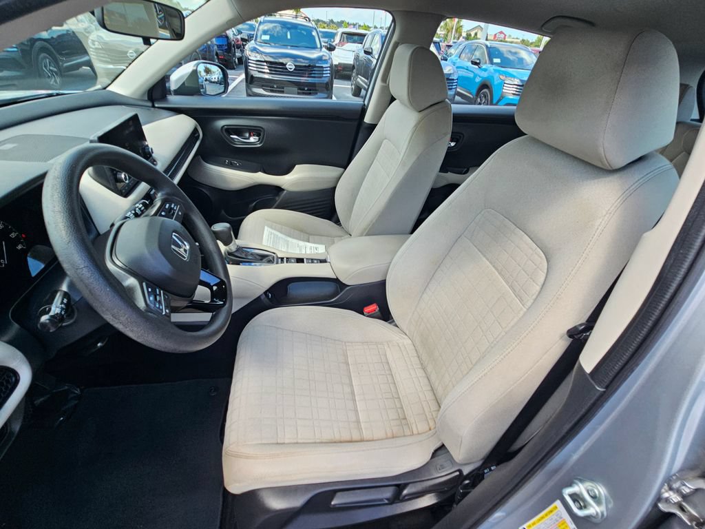 Used 2023 Honda HR-V LX image 14