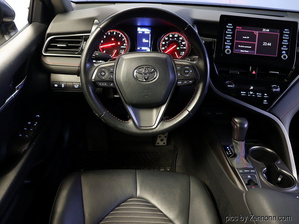 Used 2022 Toyota Camry XSE FWD image 15