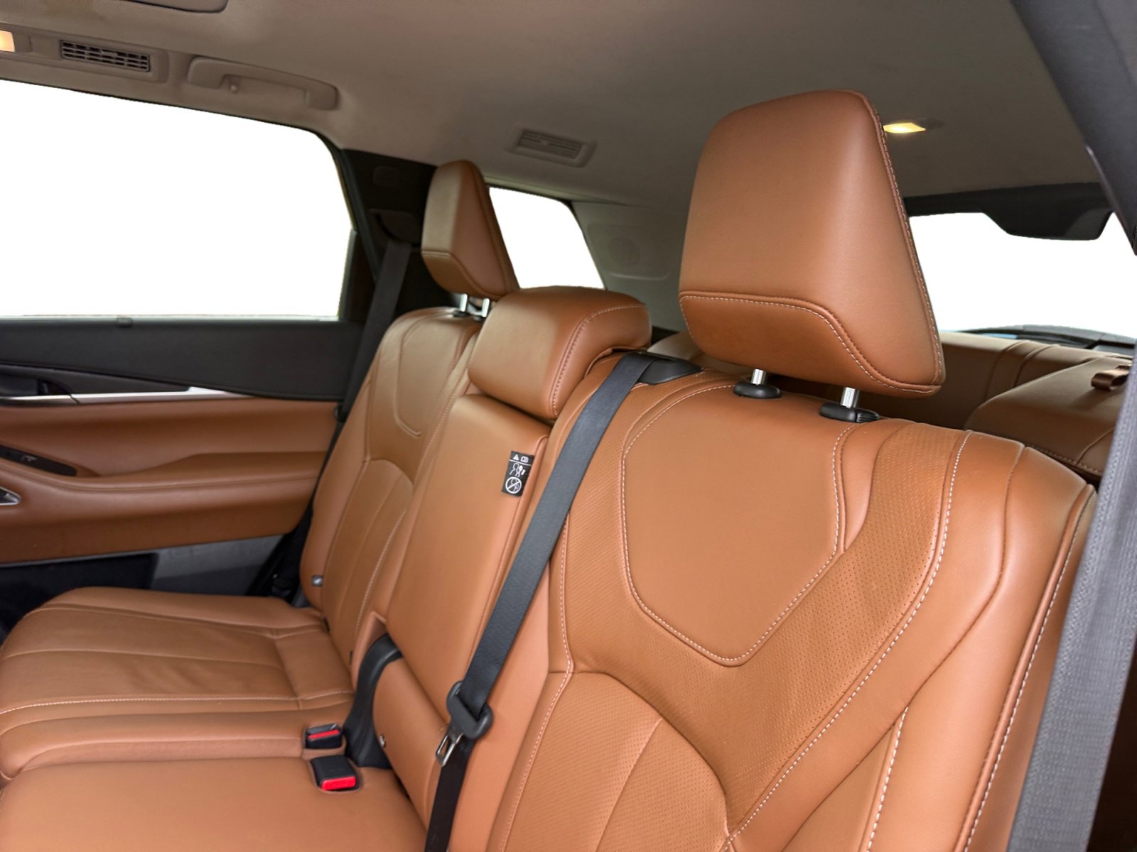 Used 2023 INFINITI QX60 Sensory w/ Vision Package image 16