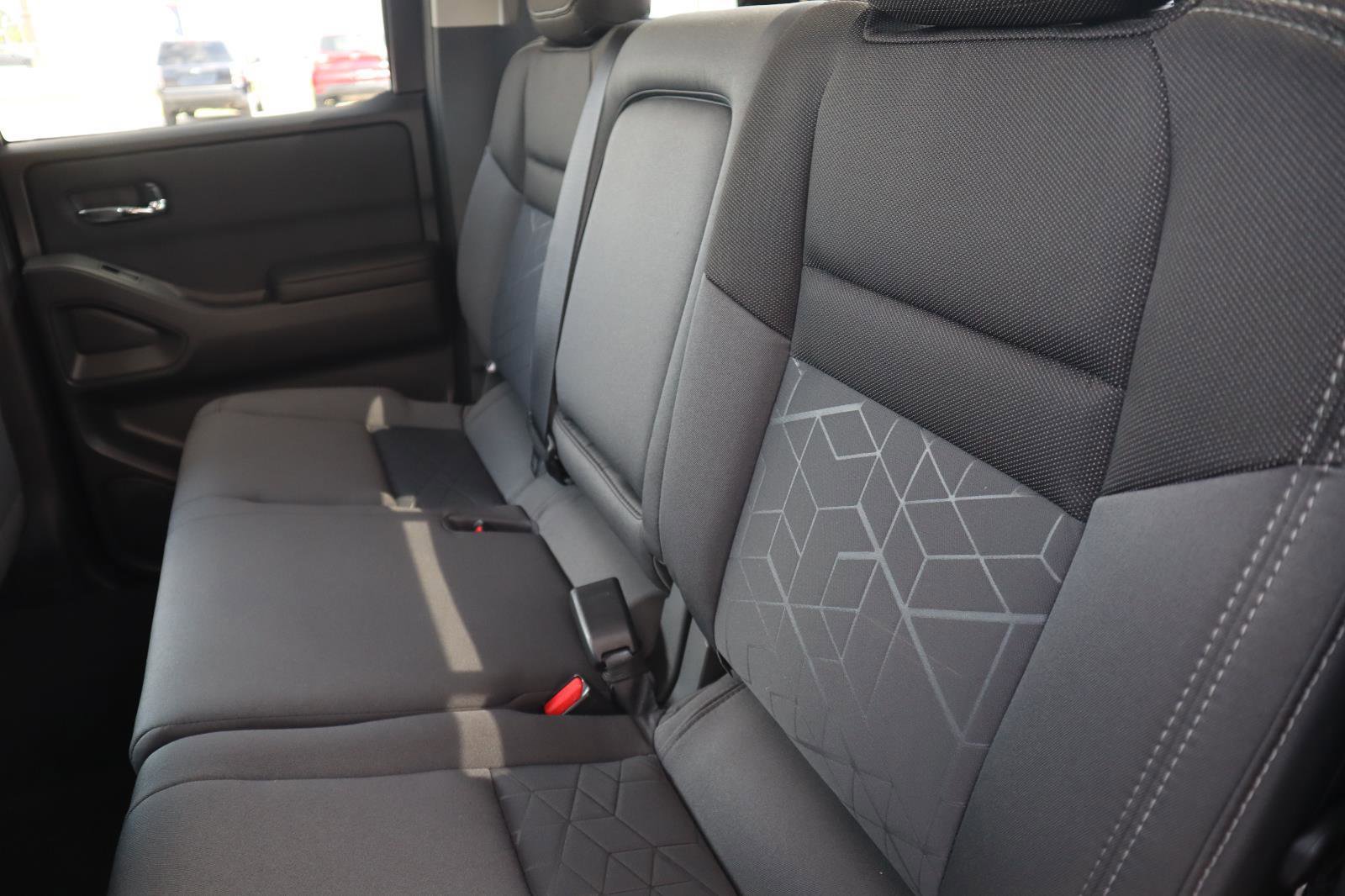 New 2026 Nissan Frontier 4x4 Crew Cab image 40