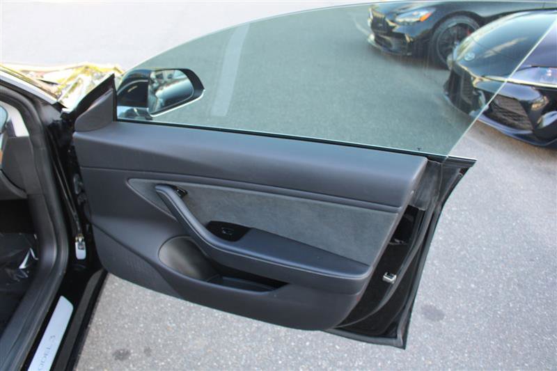 Used 2018 Tesla Model 3 Mid Range RWD image 10