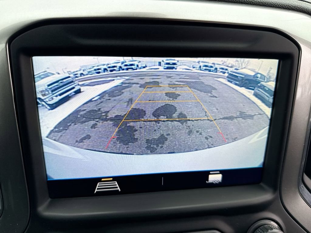 Used 2020 Chevrolet Silverado 1500 LT w/ Convenience Package image 17