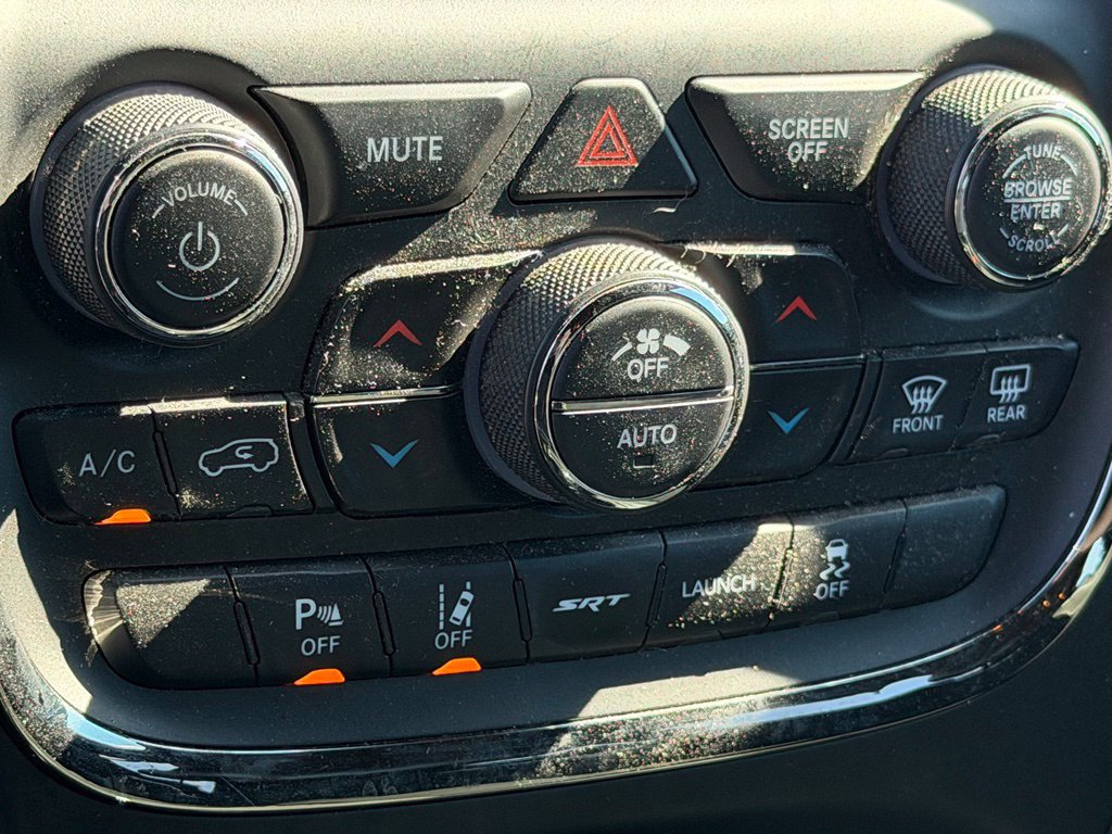 Used 2018 Dodge Durango SRT w/ Technology Group AWD/4WD image 29