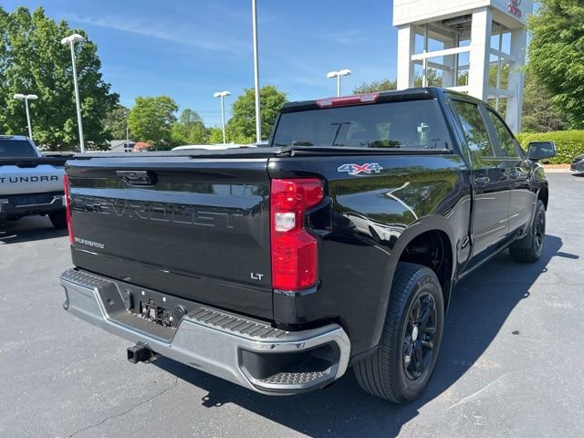Used 2023 Chevrolet Silverado 1500 LT AWD/4WD image 7