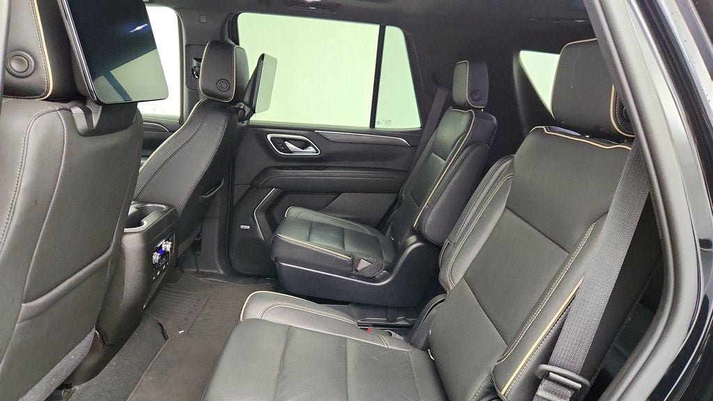Used 2021 GMC Yukon SLT w/ SLT Premium Package AWD/4WD image 22