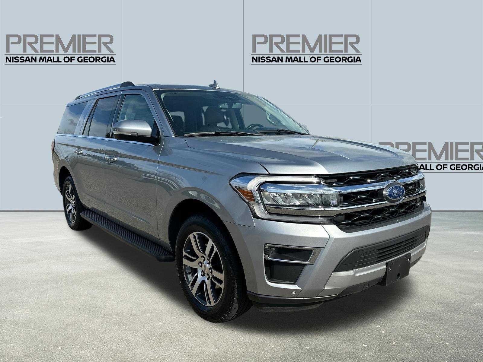 Used 2024 Ford Expedition Max Limited image 3