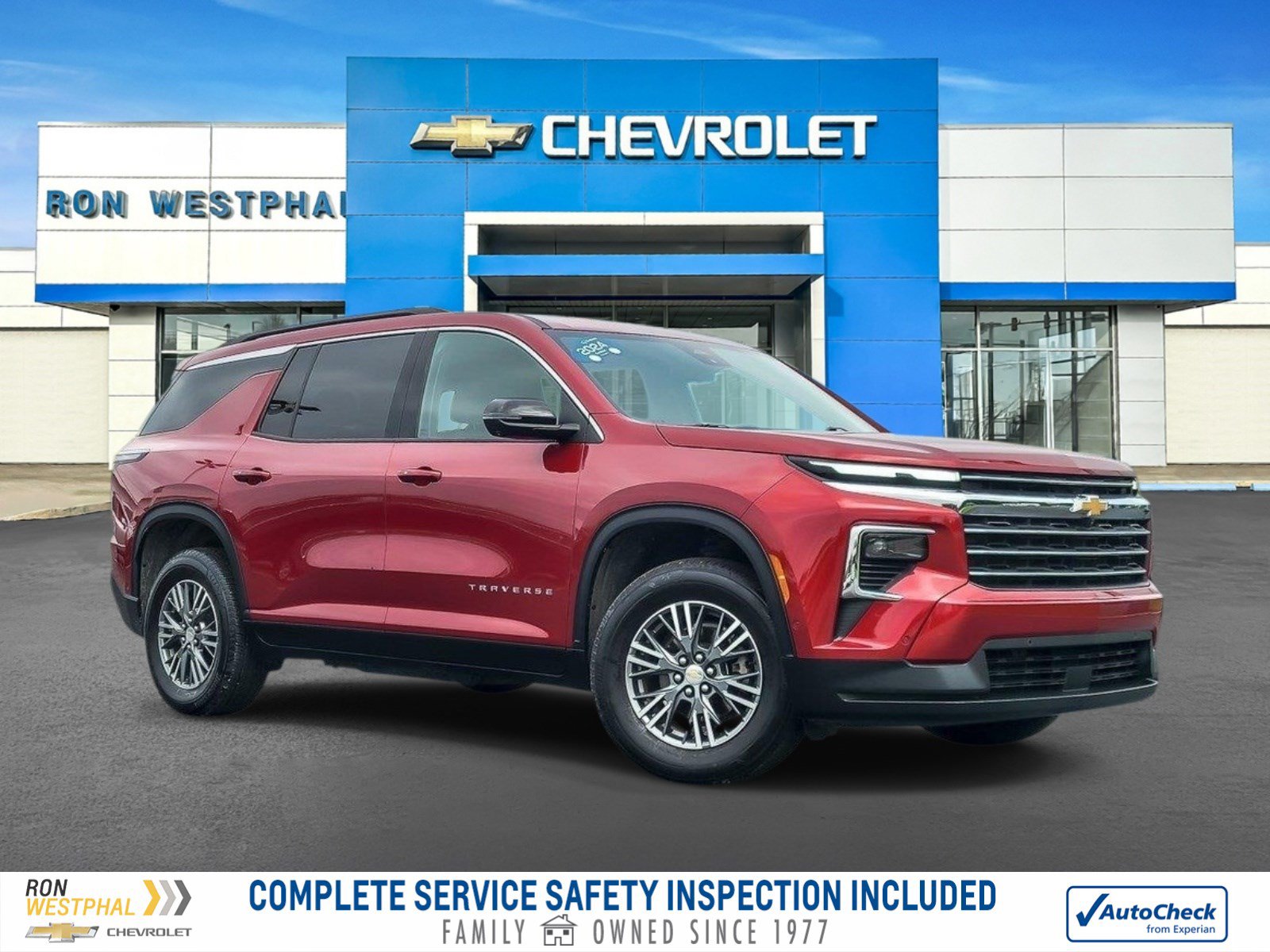 Certified 2024 Chevrolet Traverse LT w/ Enhanced Driving Package