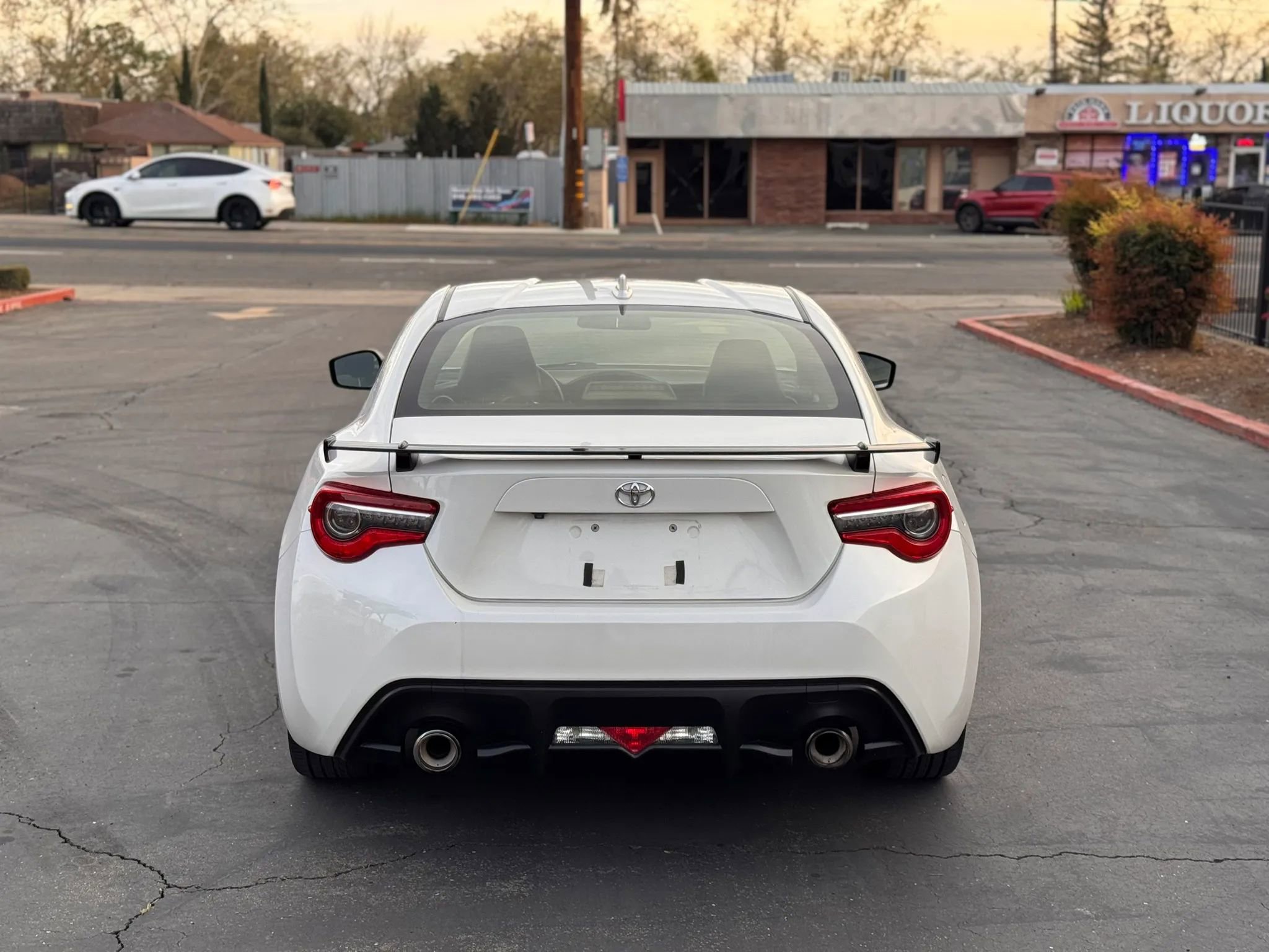 Used 2018 Toyota 86 image 5