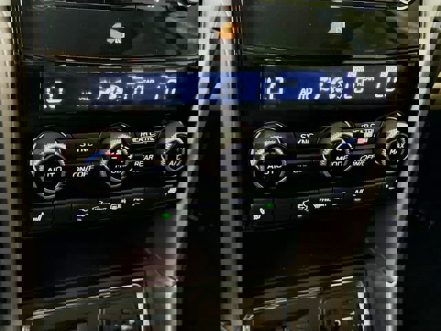 Used 2021 Subaru Ascent Premium w/ Convenience Package image 15