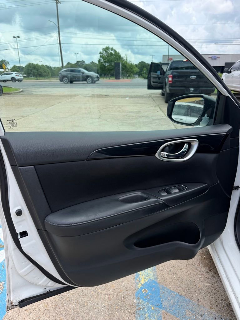 Used 2017 Nissan Sentra SV FWD image 12
