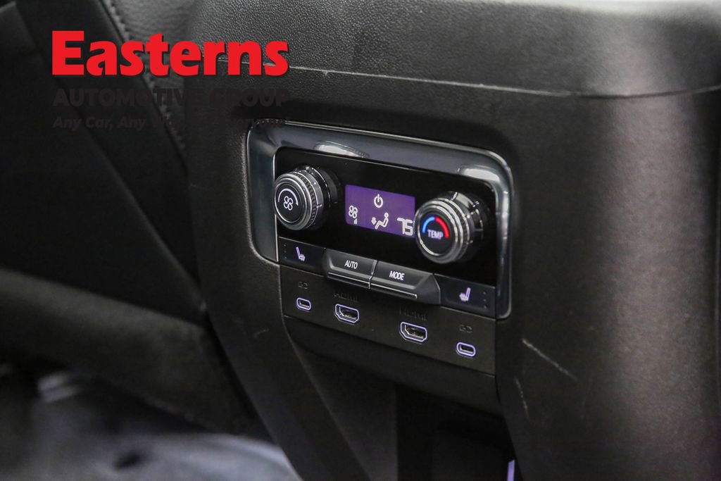 Used 2025 GMC Yukon XL Denali w/ Denali Reserve Package image 26