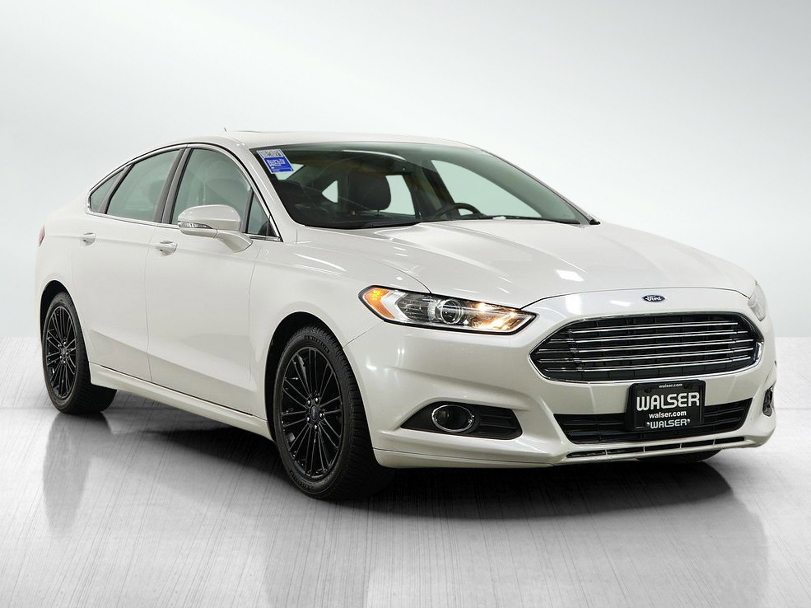Used 2015 Ford Fusion SE w/ Equipment Group 202A image 7