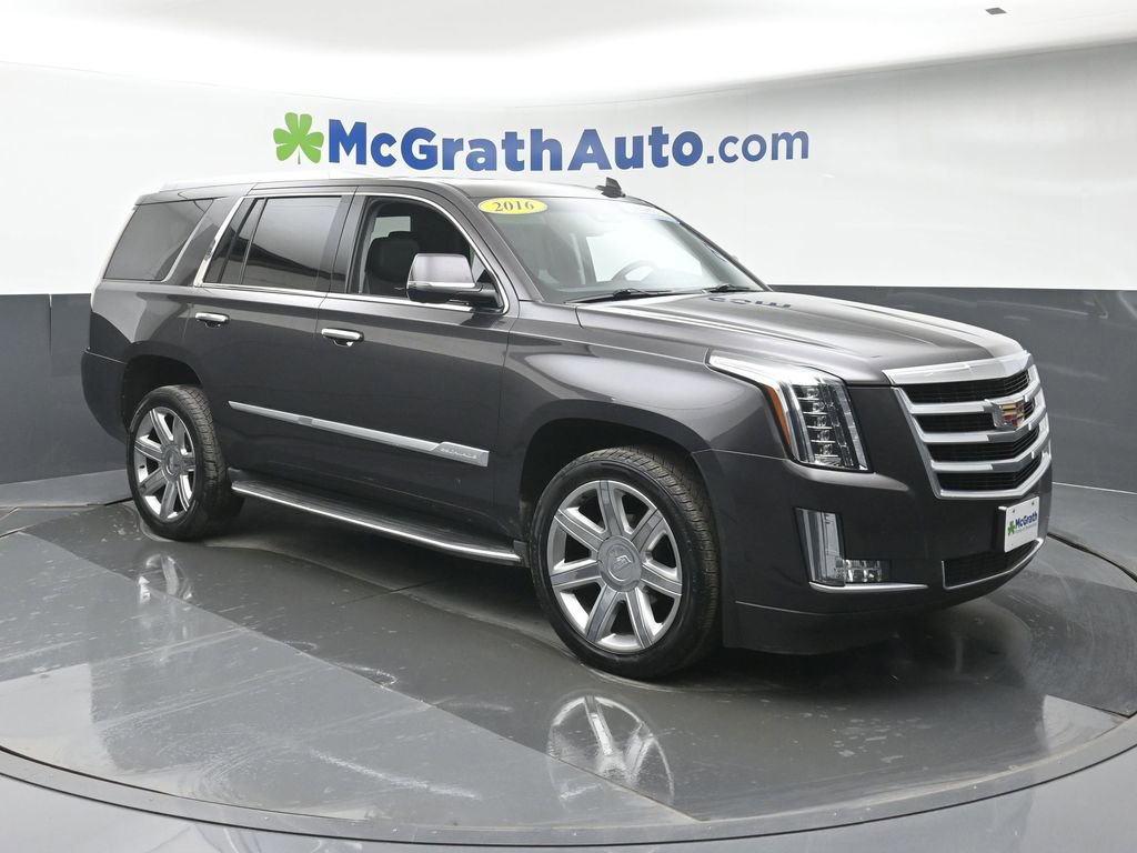 Used 2016 Cadillac Escalade Luxury image 2