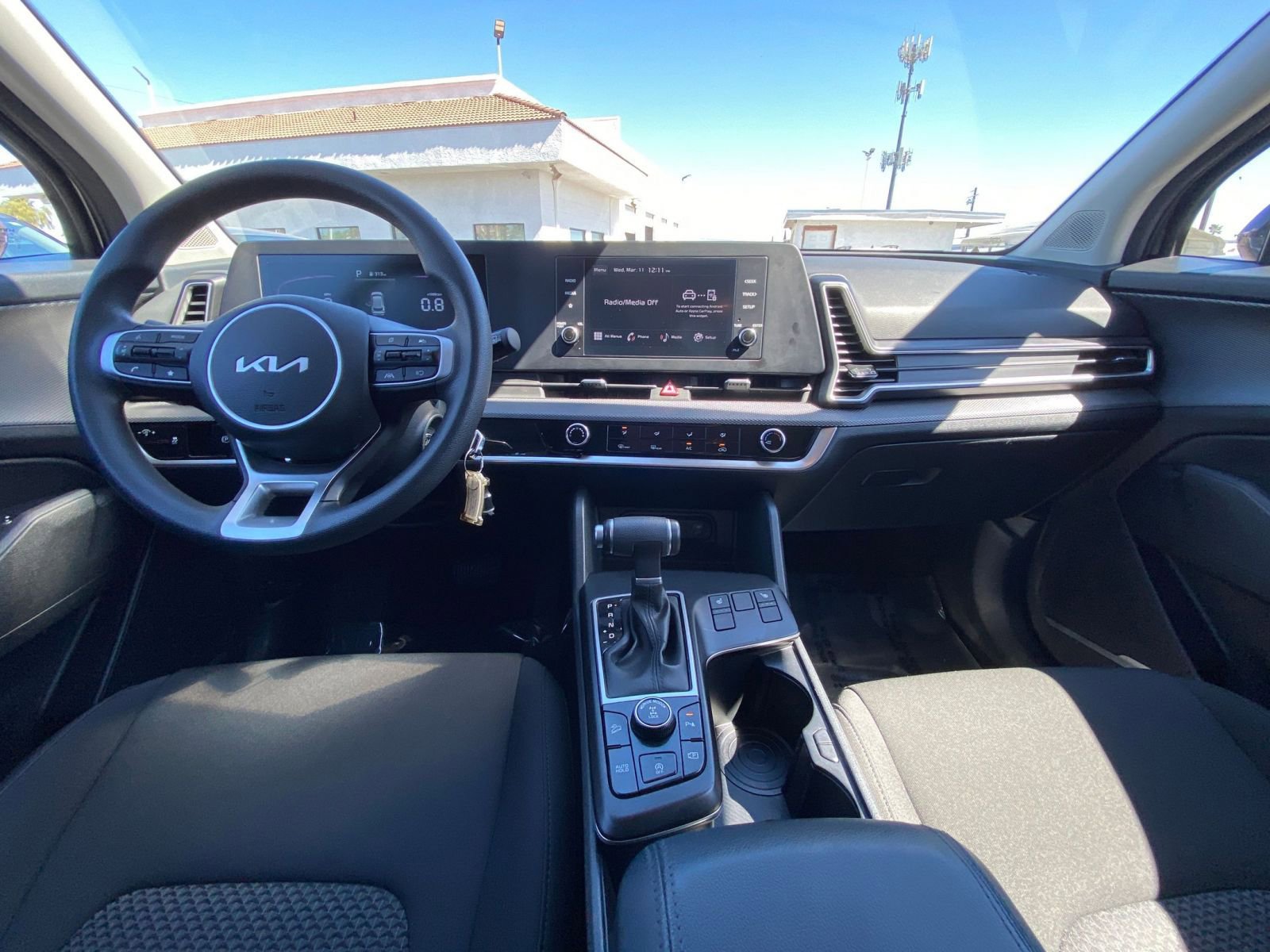 Used 2025 Kia Sportage LX image 33