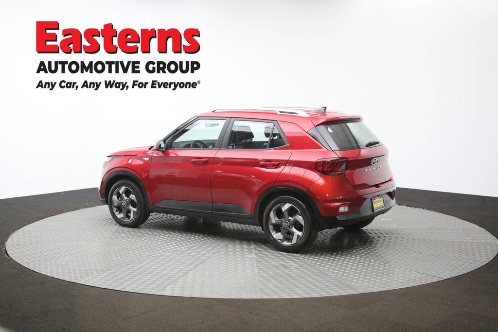 Used 2022 Hyundai Venue Limited image 62