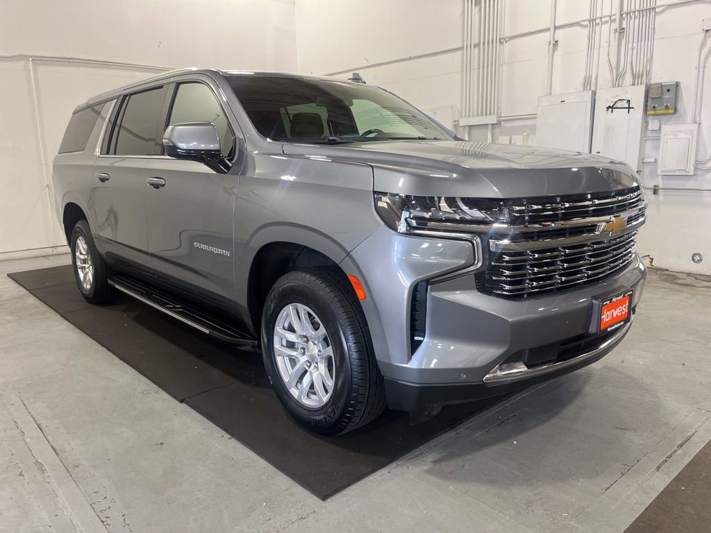 Used 2022 Chevrolet Suburban LT w/ Luxury Package
