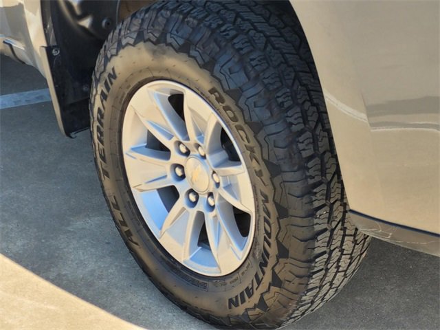 Used 2021 Chevrolet Silverado 1500 LT image 7