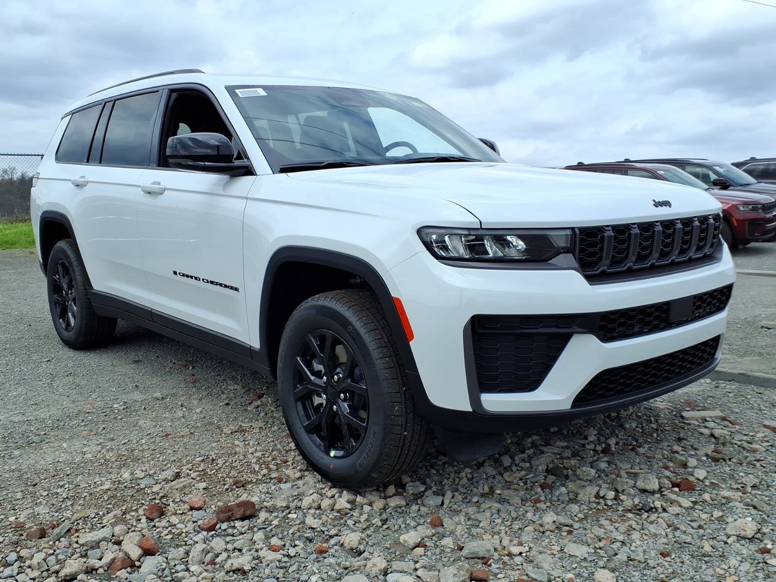 New 2026 Jeep Grand Cherokee L 4WD image 2