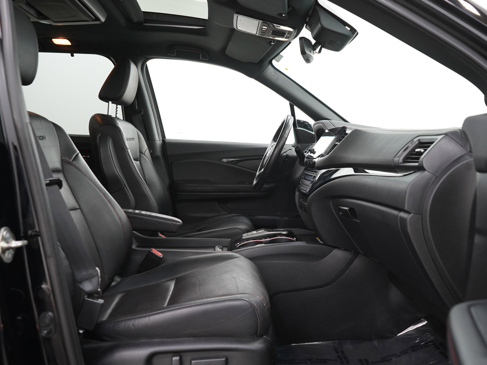 Used 2019 Honda Pilot Elite image 11