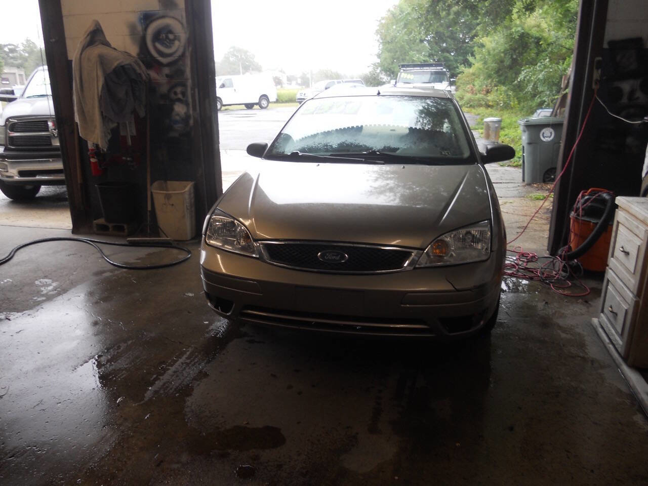 Used 2005 Ford Focus SE image 9