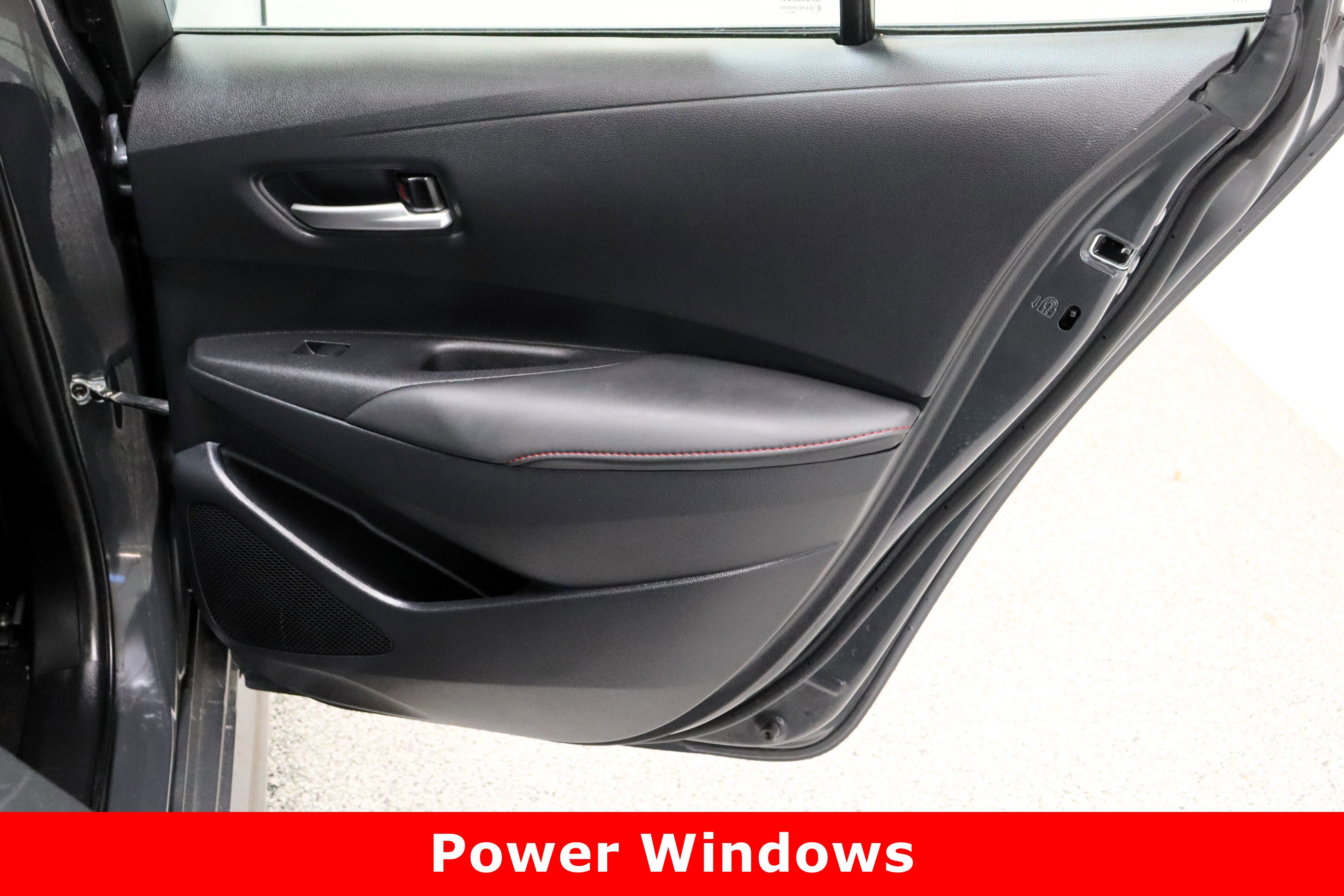 Used 2025 Toyota Corolla SE FWD image 30