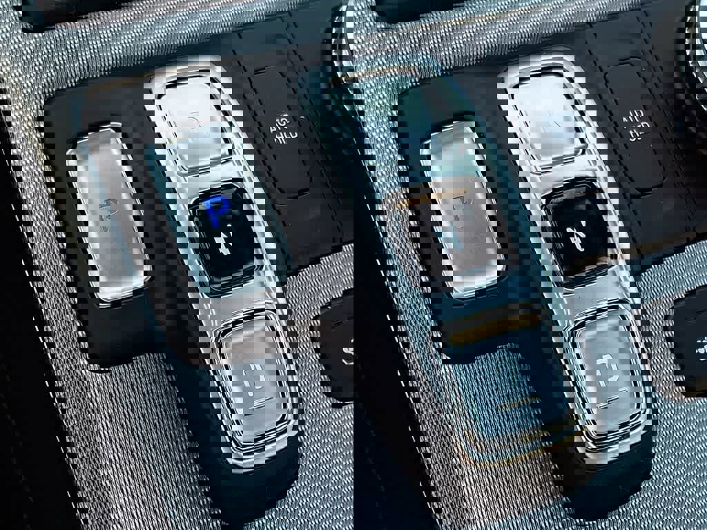 Used 2024 Hyundai Palisade Calligraphy image 16