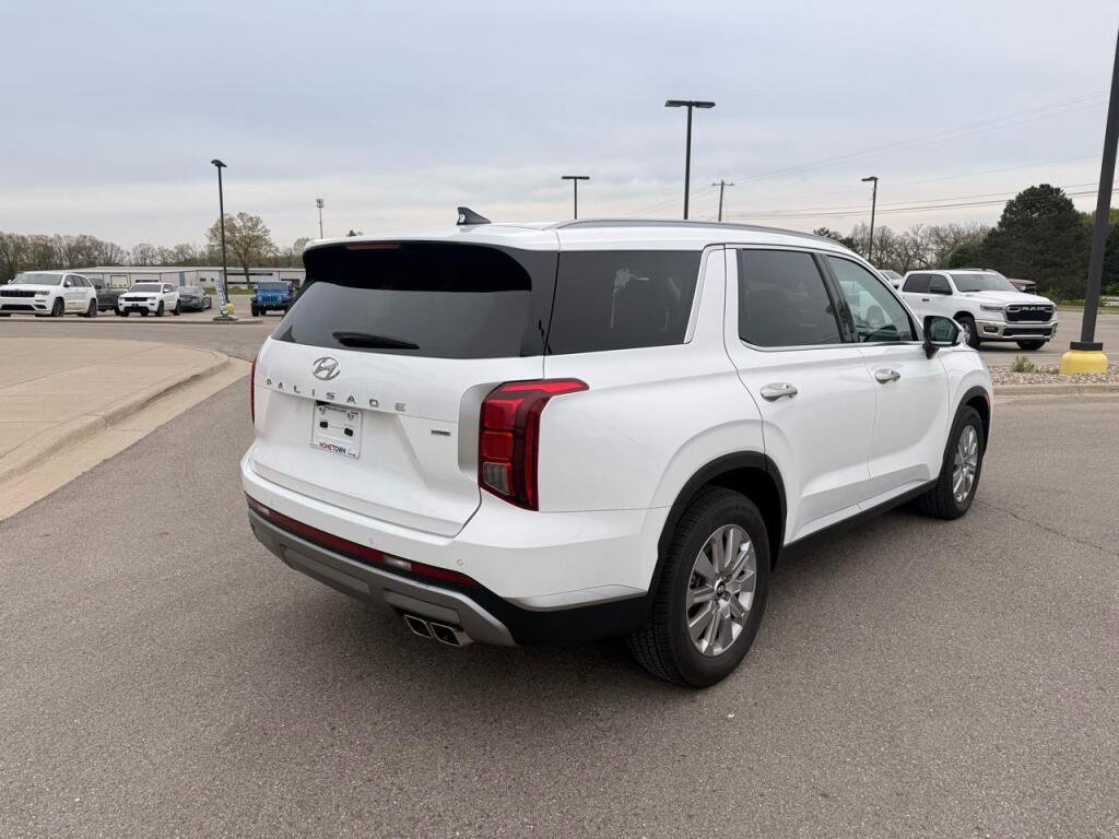 Used 2025 Hyundai Palisade SEL AWD/4WD image 3