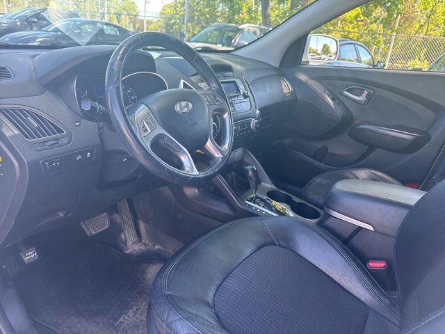 Used 2011 Hyundai Tucson GLS FWD image 11