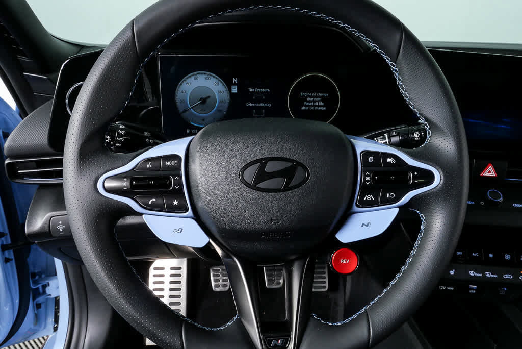 Certified 2025 Hyundai Elantra N image 8