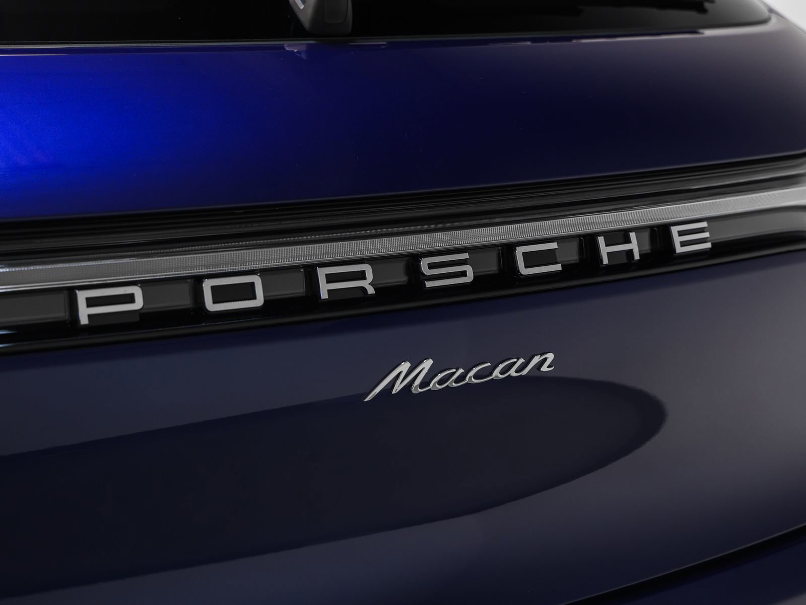 New 2026 Porsche Macan image 19