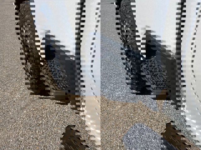 Certified 2025 GMC Sierra 3500 Denali w/ Denali Reserve Package image 19