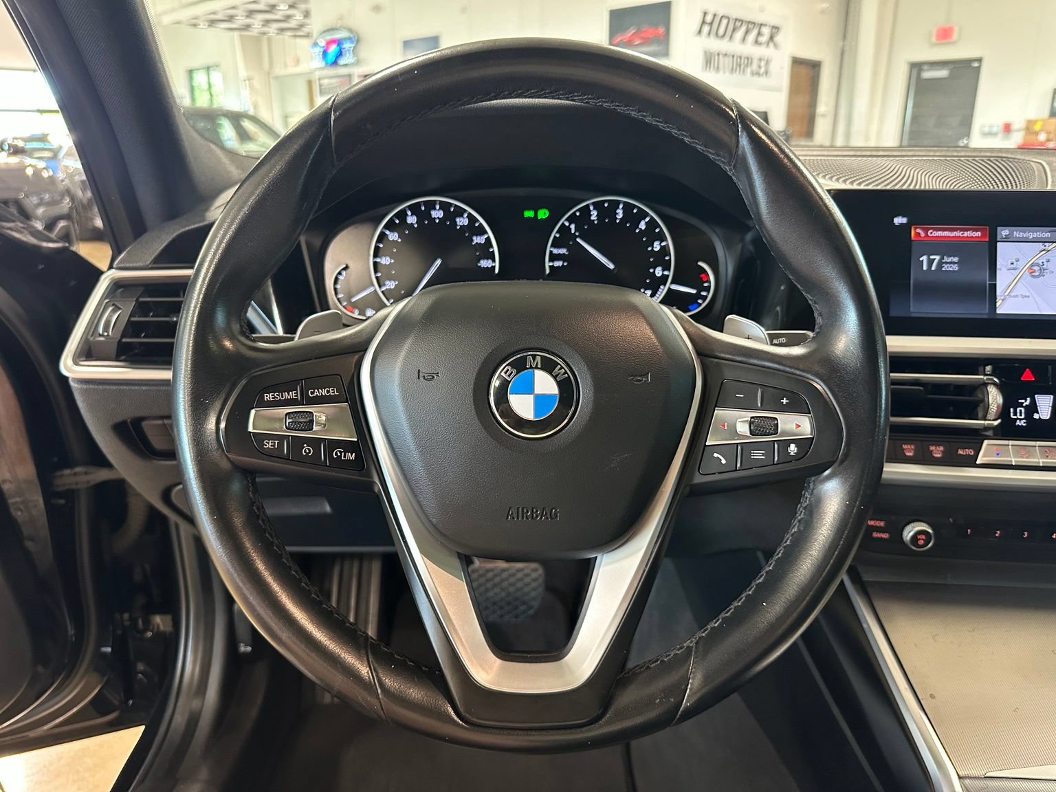 Used 2020 BMW 330i Sedan w/ Driving Assistance Package RWD image 16