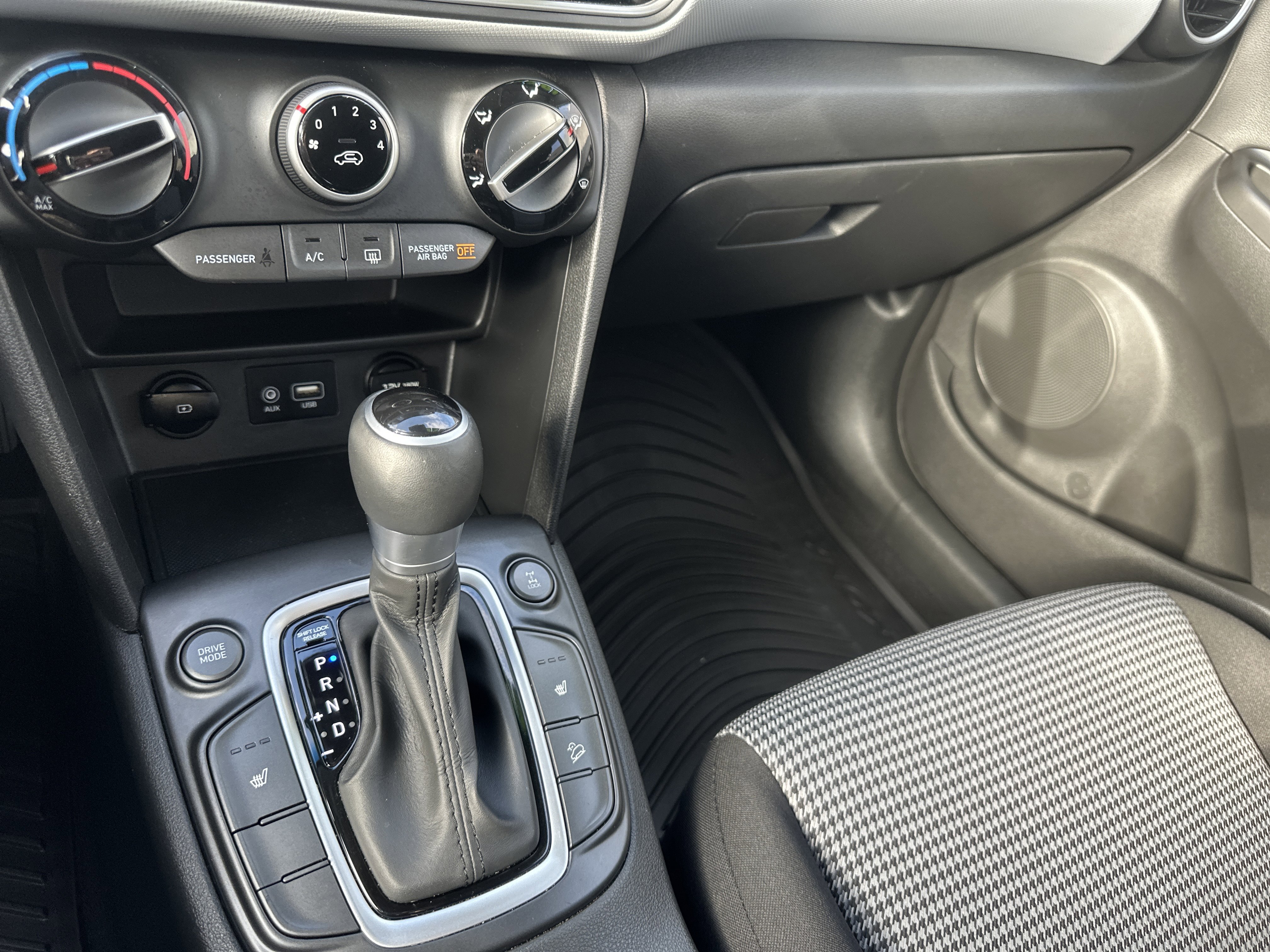 Used 2021 Hyundai Kona SEL image 19