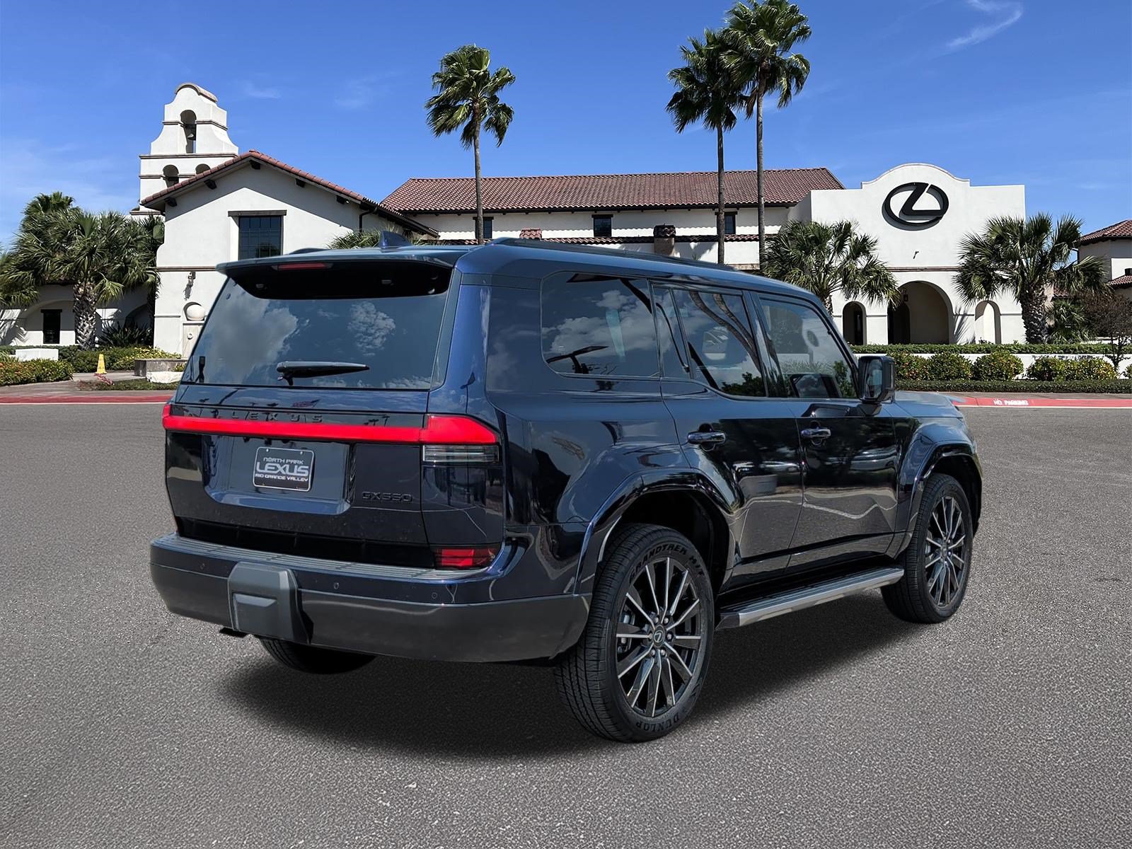 Certified 2026 Lexus GX 550 w/ Accessory Package (2T) AWD/4WD image 2