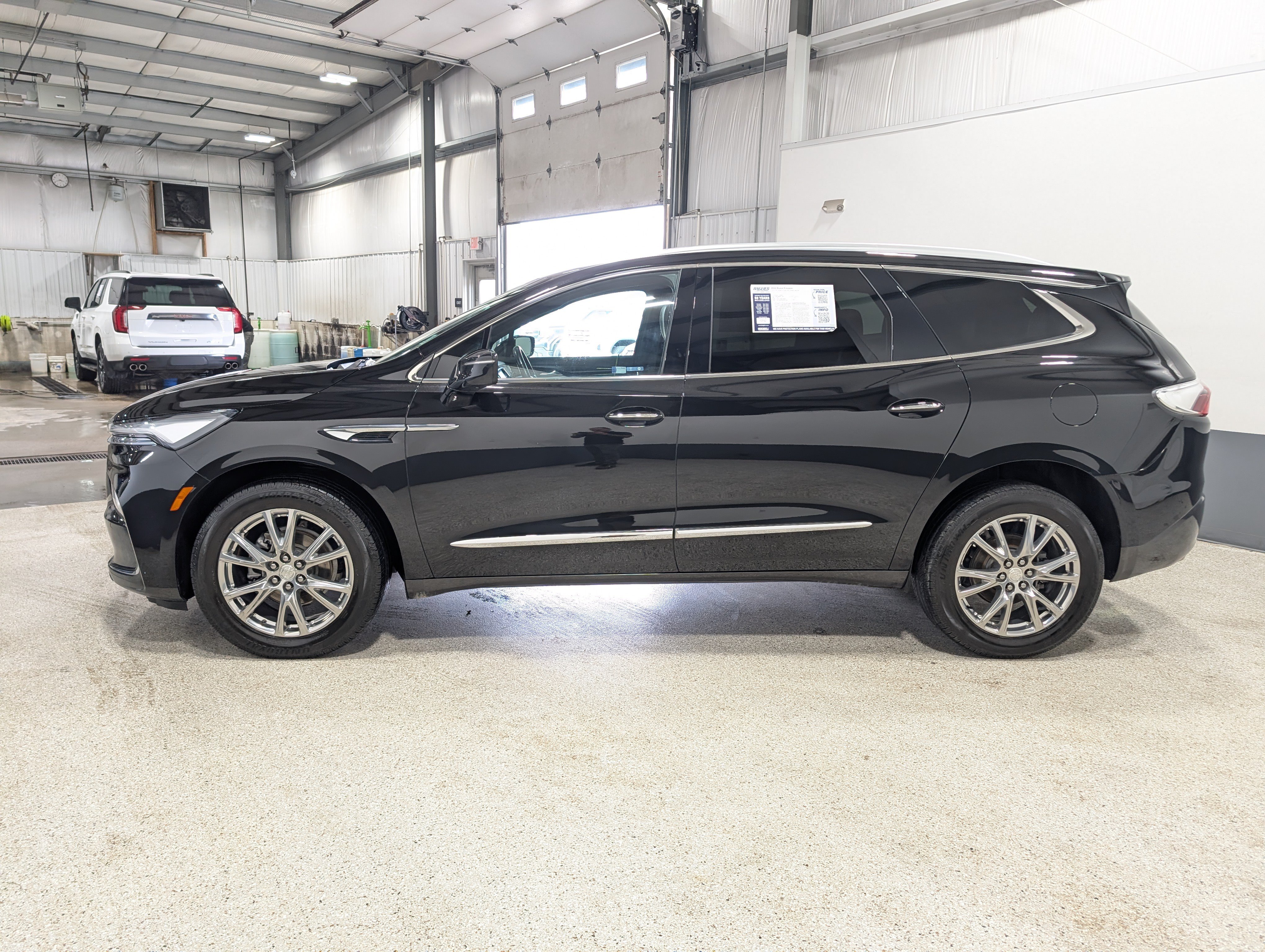 Used 2022 Buick Enclave Premium w/ Experience Buick Package AWD/4WD image 6