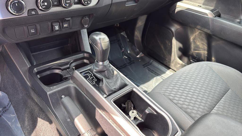 Used 2020 Toyota Tacoma SR5 image 26