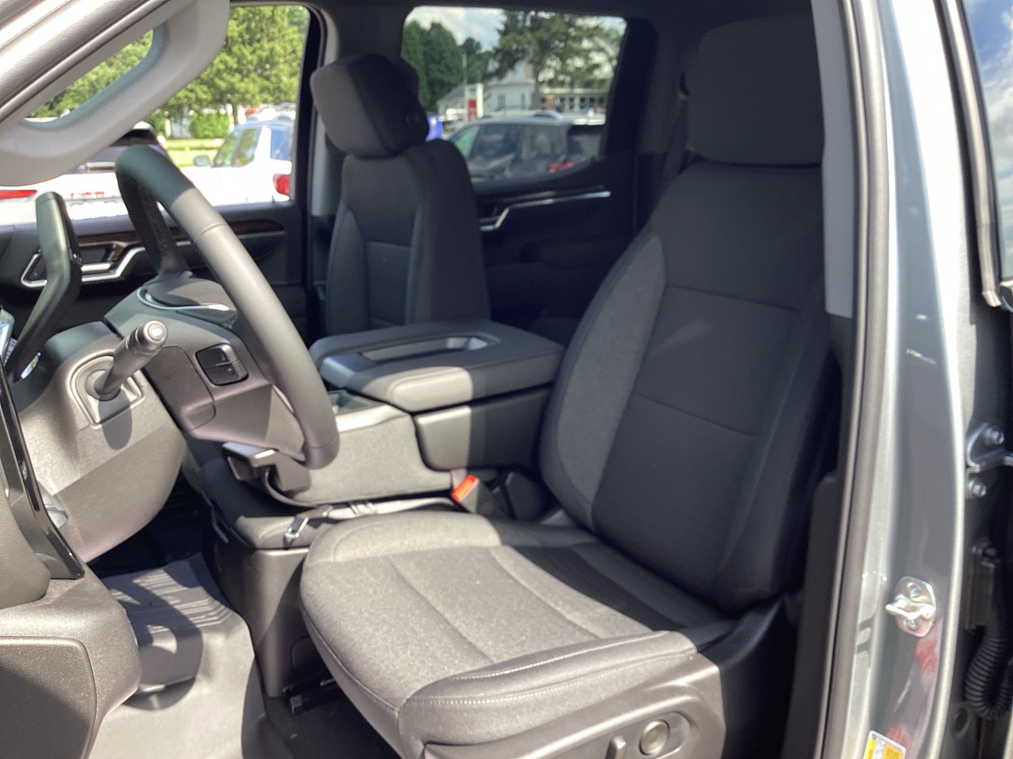 New 2026 GMC Sierra 1500 Elevation w/ LPO, Elevation Black Package image 24