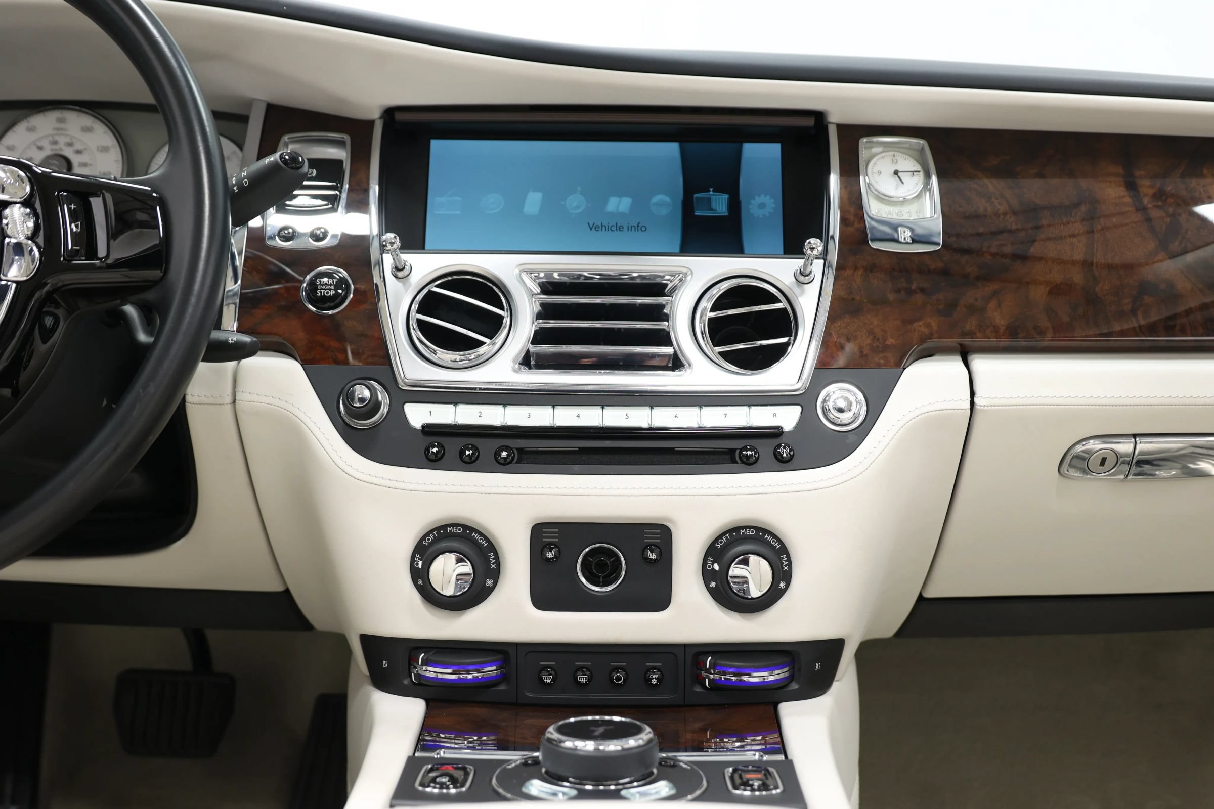 Used 2017 Rolls-Royce Ghost RWD image 36