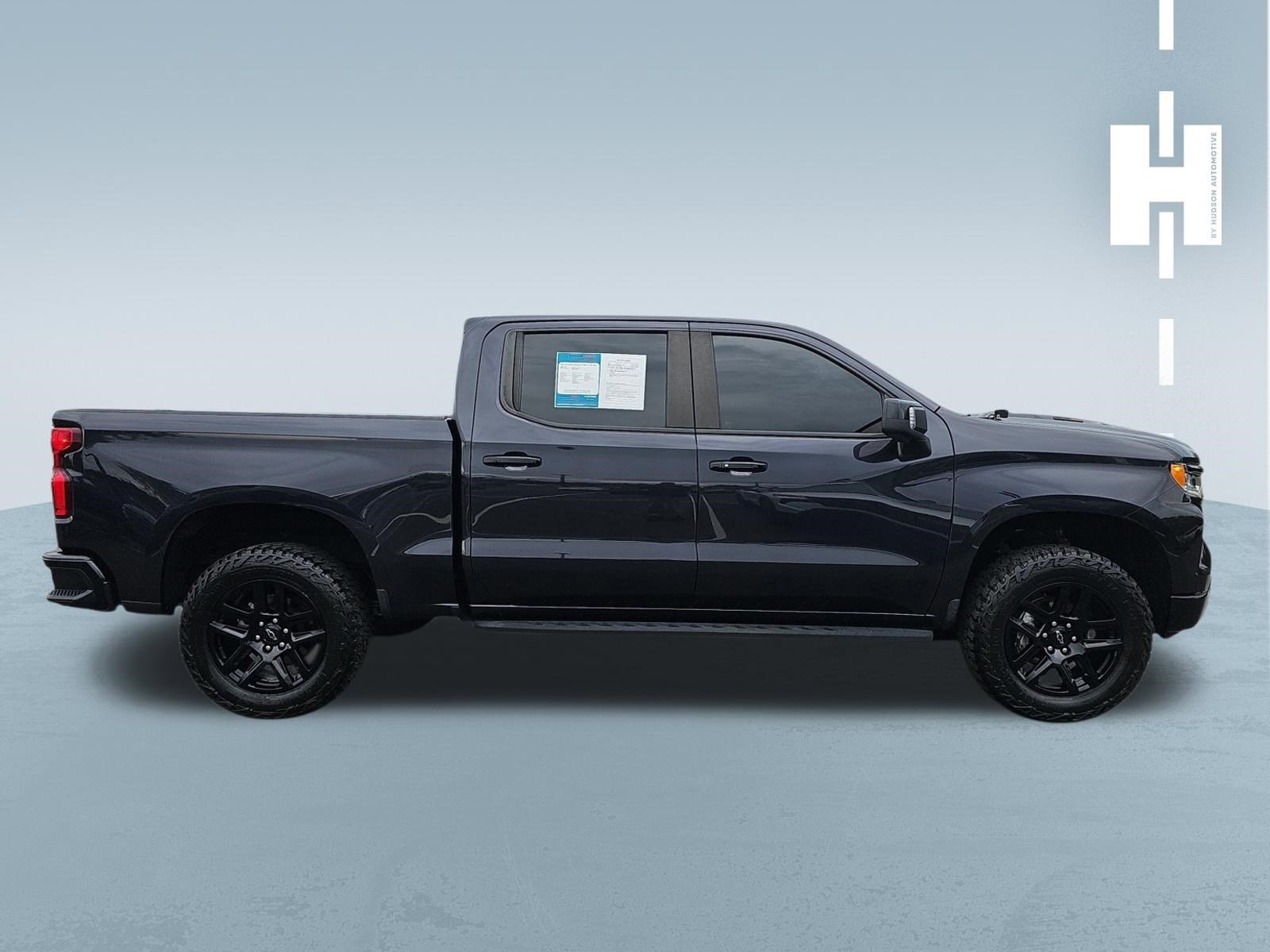 Used 2022 Chevrolet Silverado 1500 LT Trail Boss w/ LT Trail Boss Premium Package AWD/4WD image 3