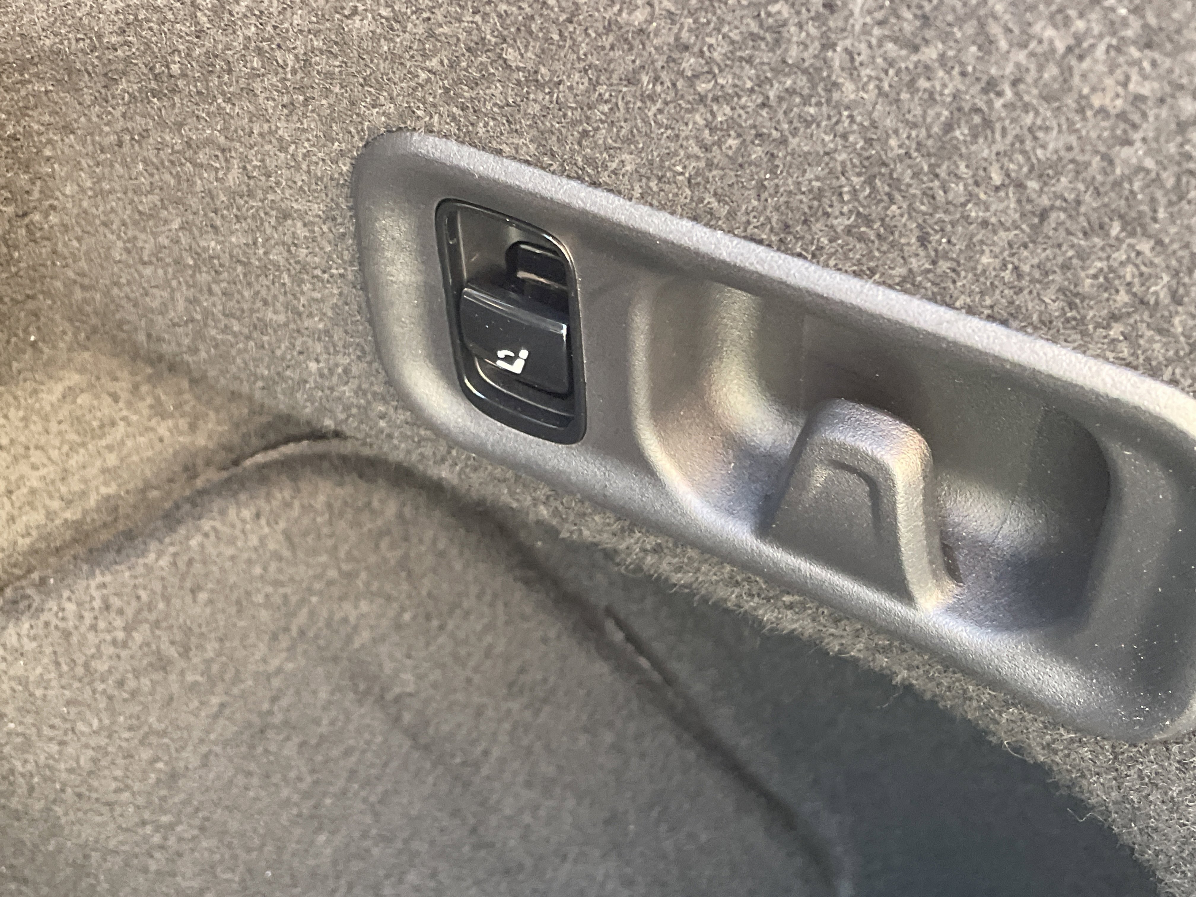 Certified 2024 Mercedes-Benz E 450 E 450 4MATIC Sedan image 12