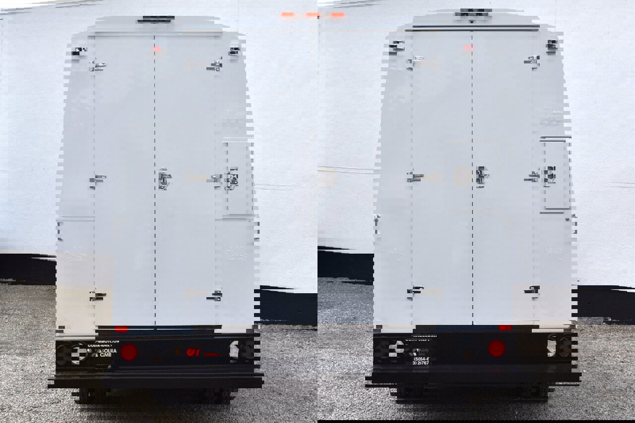 Used 2017 Ford E-350 and Econoline 350 Super Duty w/ Power Windows & Locks Group image 4